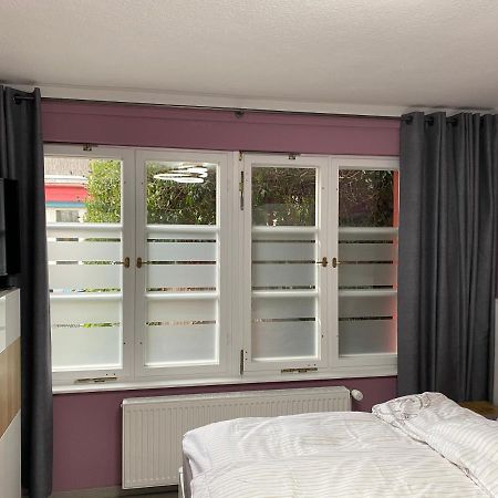 Ferienzimmer Am Strom 34 Росток Екстериор снимка