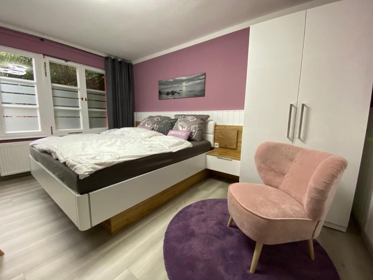 Ferienzimmer Am Strom 34 Росток Екстериор снимка