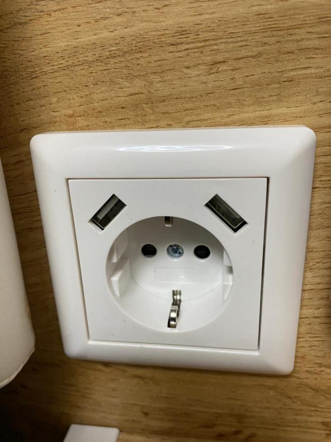 Ferienzimmer Am Strom 34 Росток Екстериор снимка